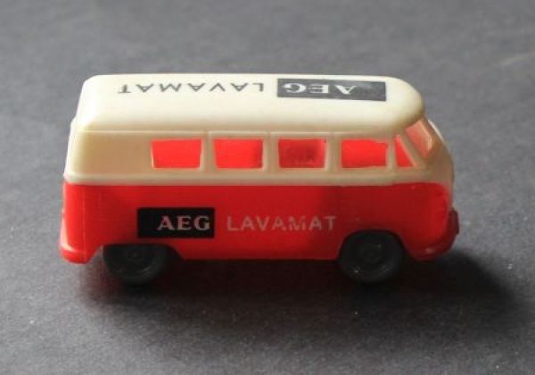 Hammer Volkswagen Bus T1 "AEG Lavamat" 1965 Plasticmodel (9132)